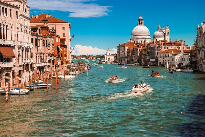 Scholarships in Italy